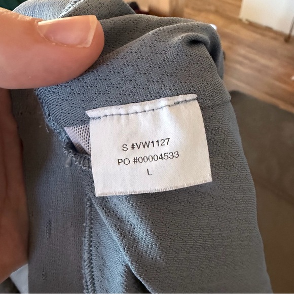 Vuori Women's Slate Blue Sports Bra - Picture 7 of 7